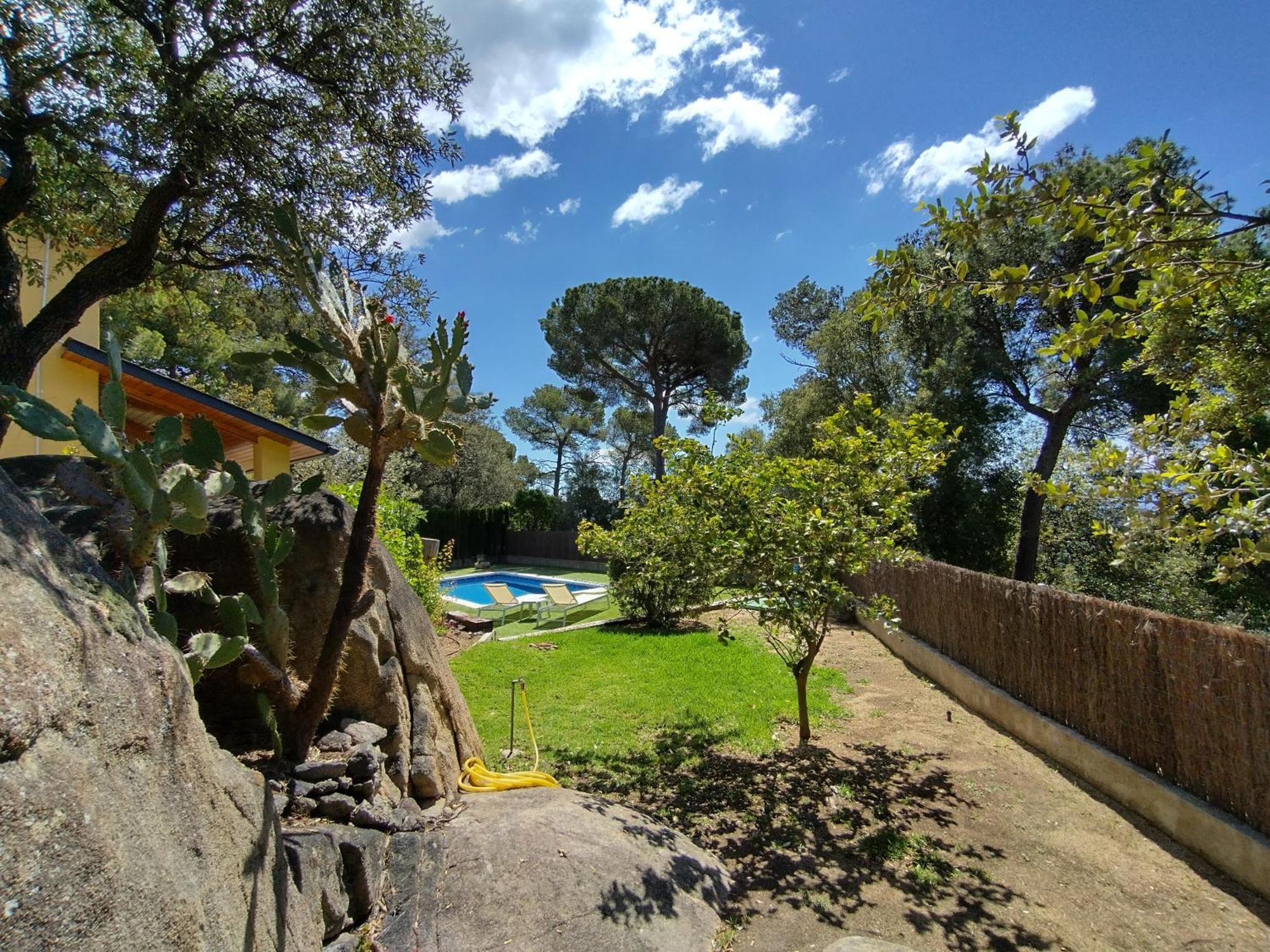 Casa Feliz Villa Sant Cebrià de Vallalta Dış mekan fotoğraf