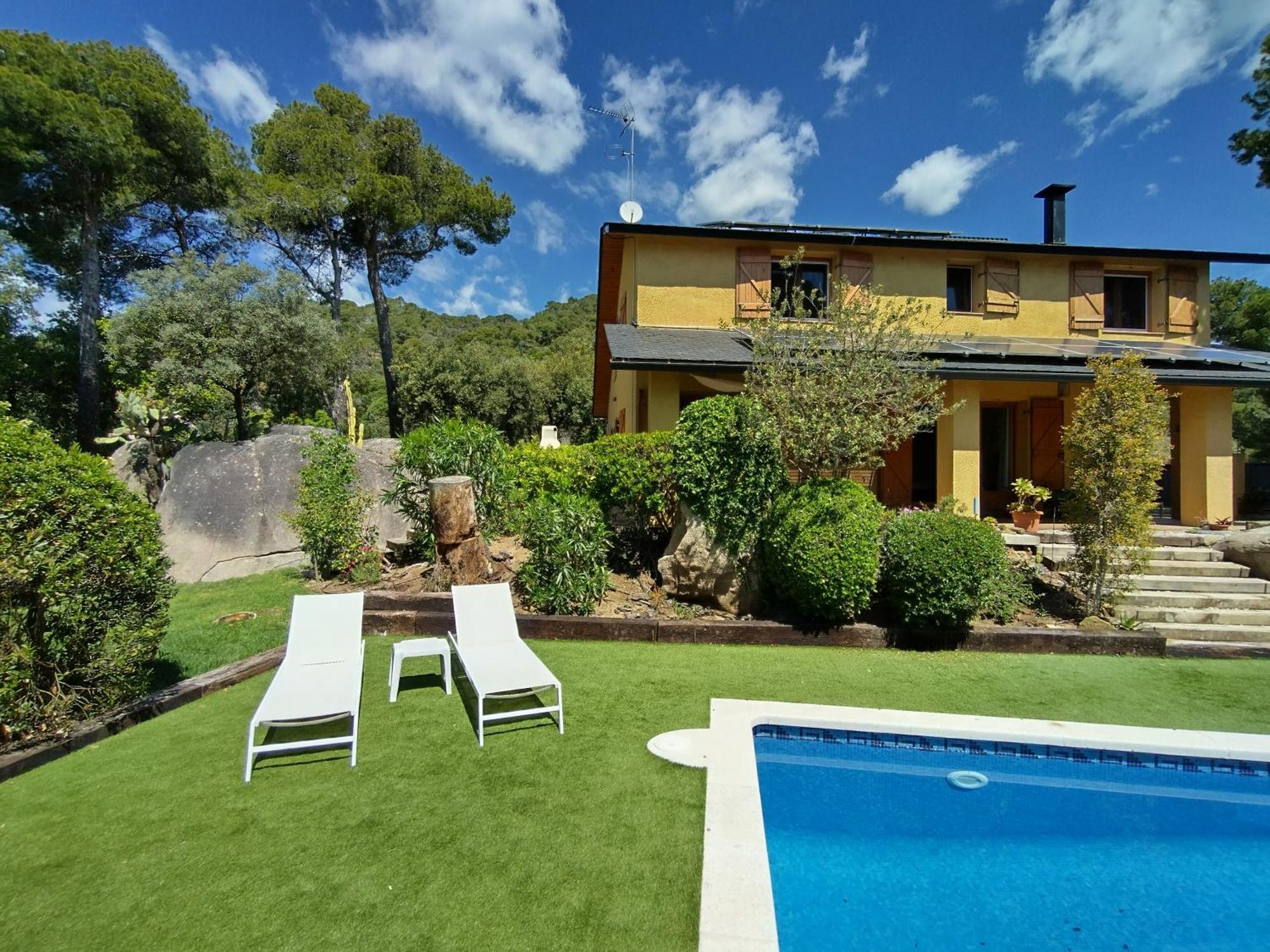 Casa Feliz Villa Sant Cebrià de Vallalta Dış mekan fotoğraf